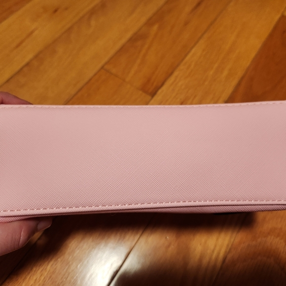 Impressions Hello Kitty makeup bag - Picture 4 of 4